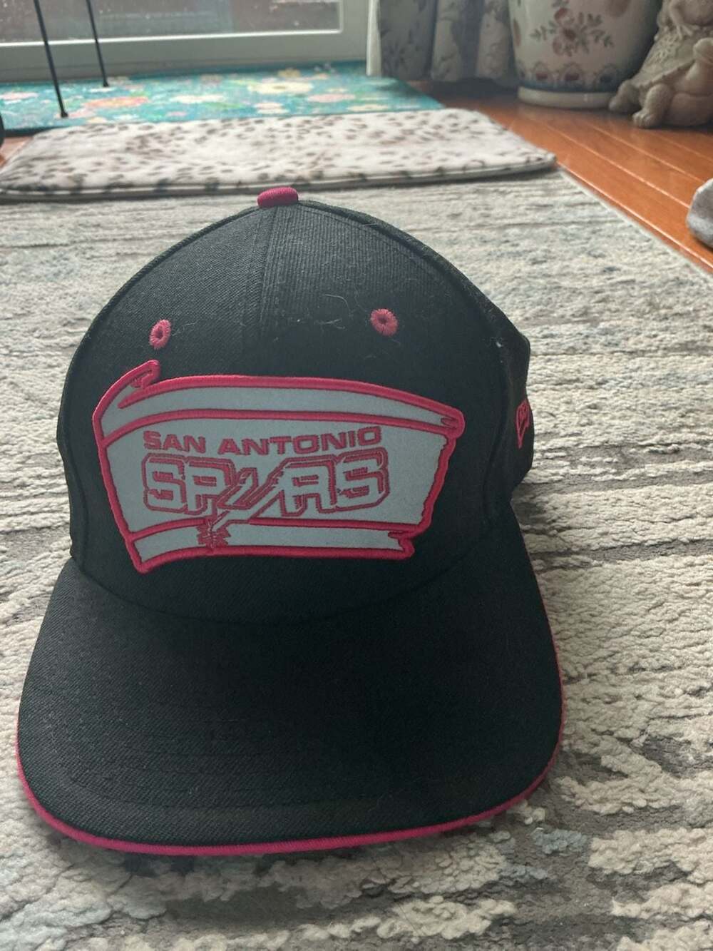 New Era San Antonio Spurs 9FIFTY Snapback Hat Black Pink